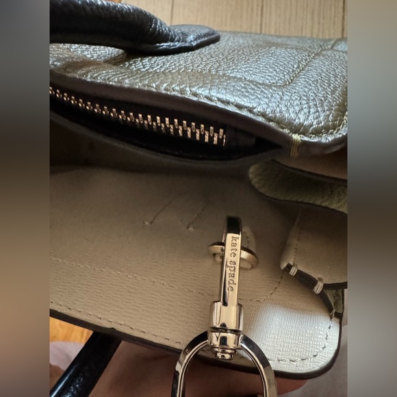 Authentic Gorgeous Kate Spade Satchel Crossbody - Picture 6 of 11